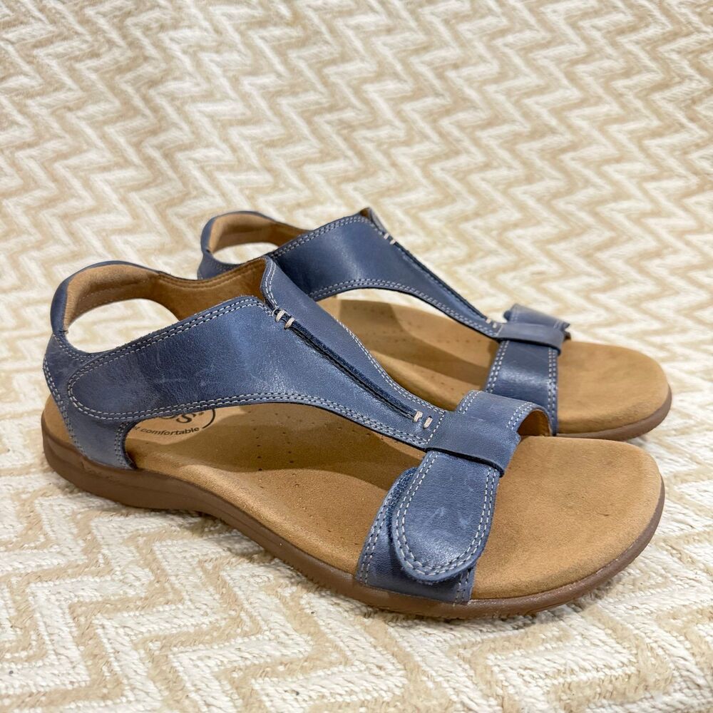 TAOS Footwear Womenโs The Show Lightweight Leather Sandals